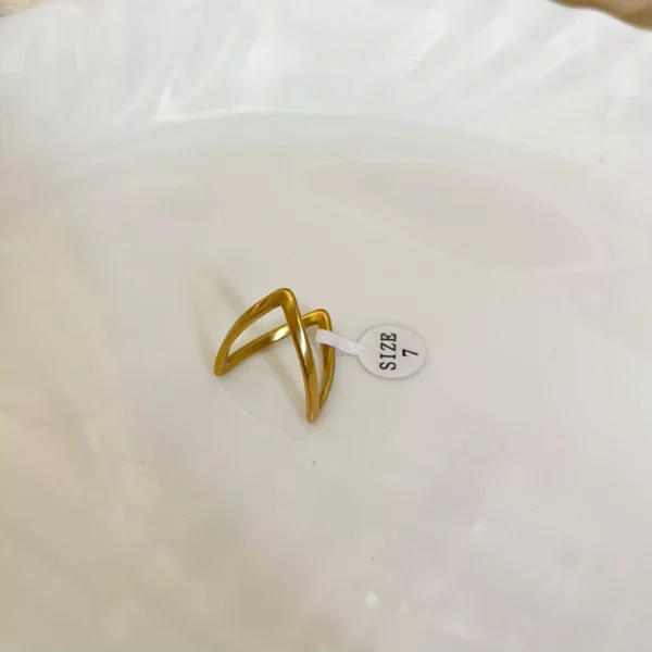 Gold Plain V Ring