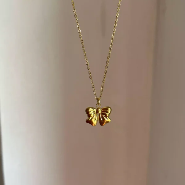 Bow Stish Necklace