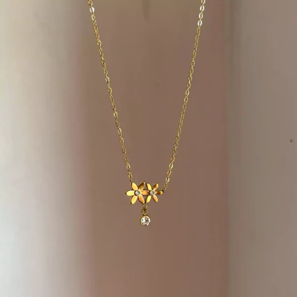 Flowers Stud Necklace