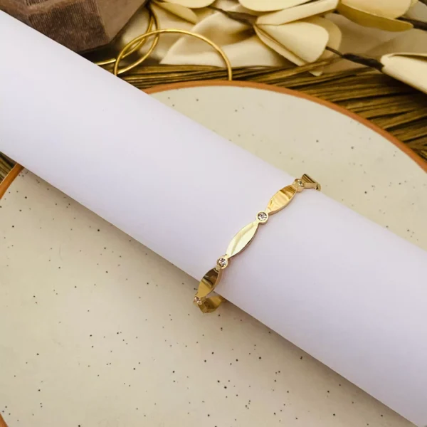 Shriya Bracelet - small size
