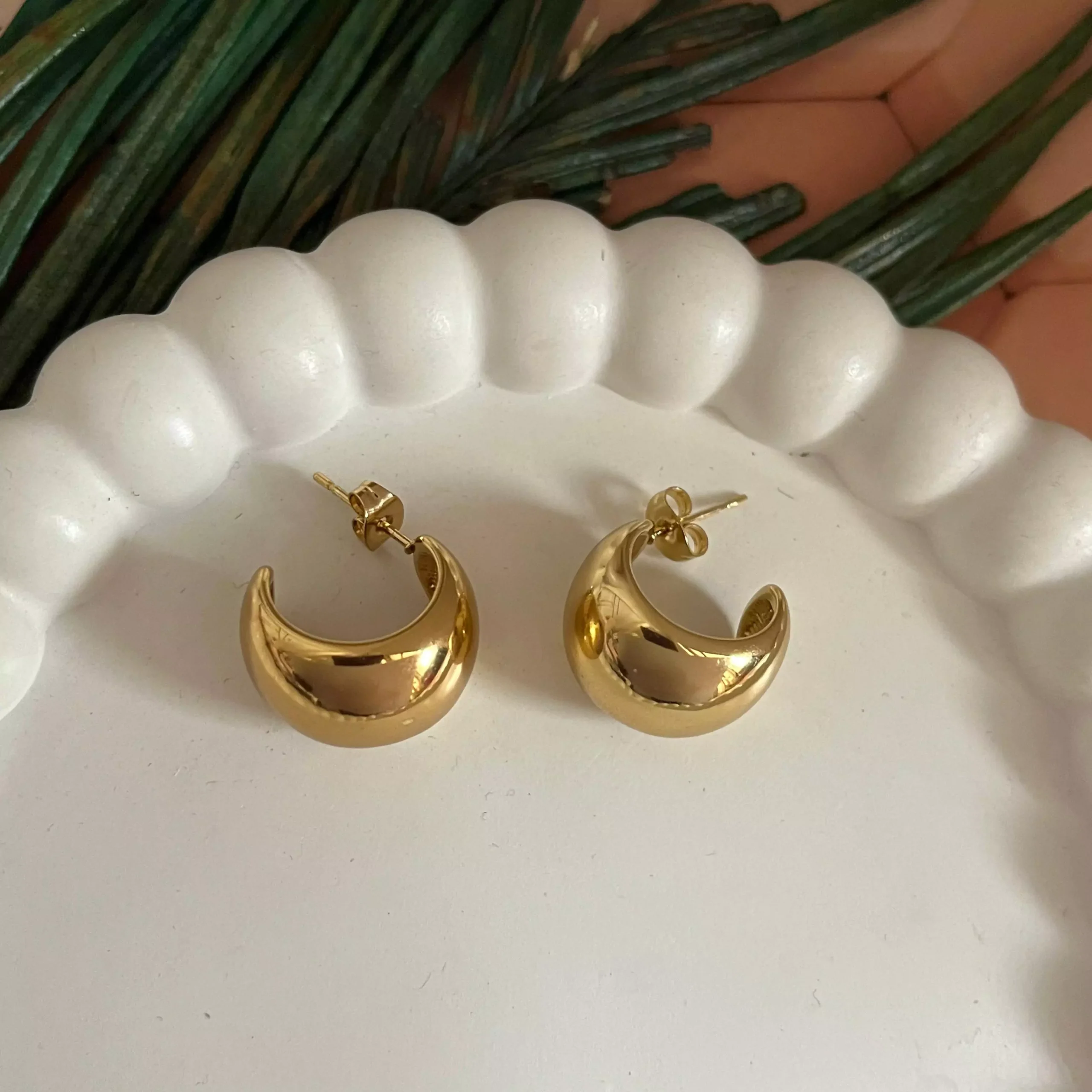 Haily Hoop Earrings